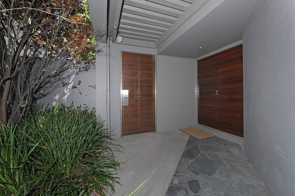 Cottesloe Beach House II