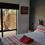 Red Ochre  Large 1BR with Private Courtyard