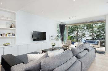 HomeHost Amazing H342