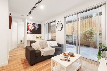 Iris Apartments by Ready Set Host