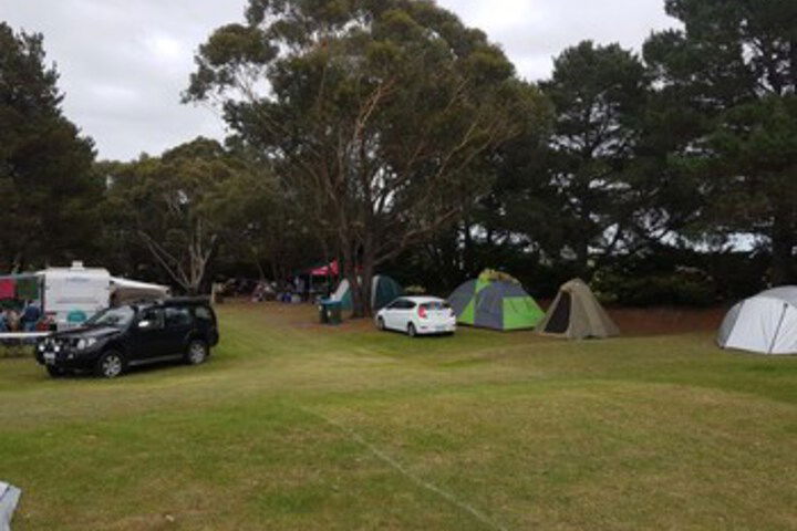 Lakes Caravilla Caravan Park