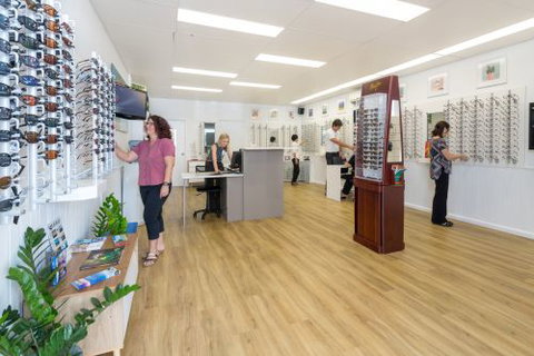 Innisfail Optical - Dentist Find 1