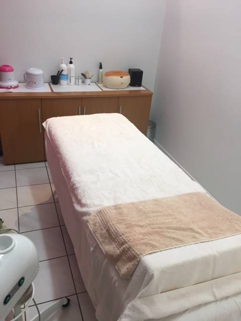 Kreative Hair Studio