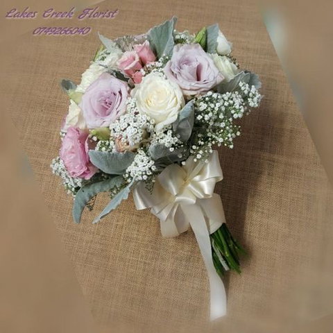 Lakes Creek Florist - Dentist Find 13