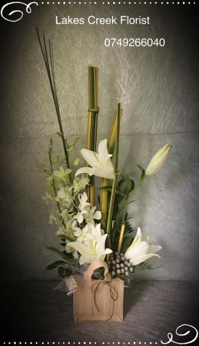 Lakes Creek Florist - Dentist Find 22
