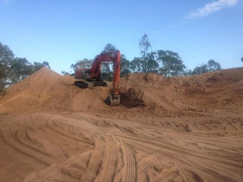 Greg Thompson Earthmoving - Dentist Find 0