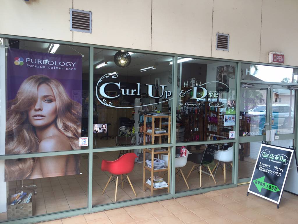 Curl Up Dye Hairdressing