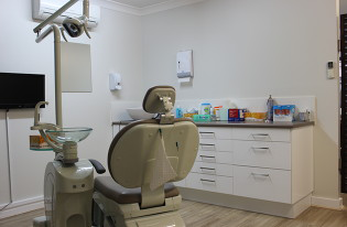 Just Dentures - Dentist Find 7