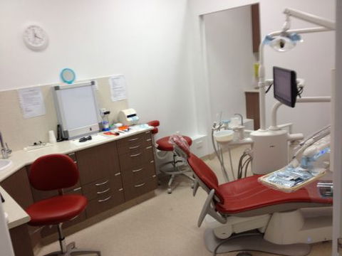 DD Dental Hassall Grove - Dentist Find 1