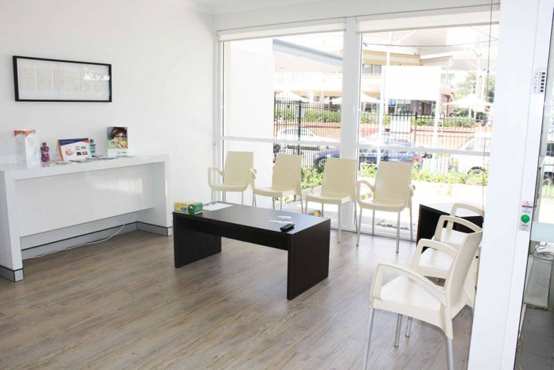 Deepwater Dental  Implant Centre